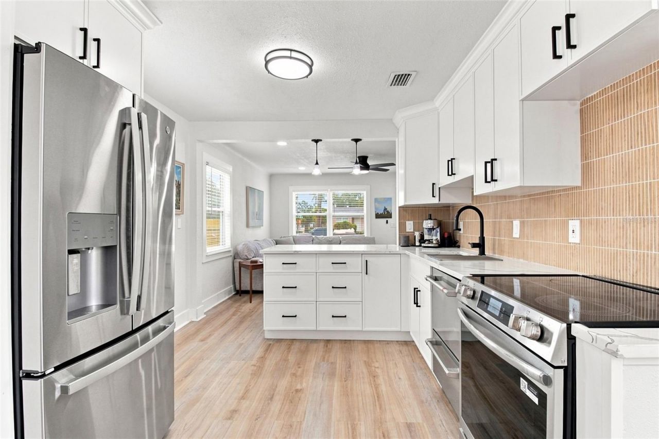 1701 41st Street S, Saint Petersburg, FL 33711 Photo