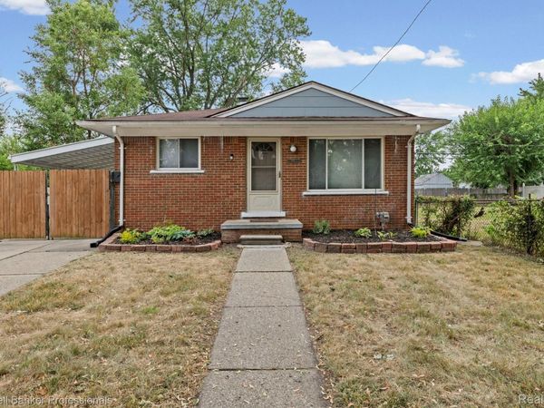 400 E George Avenue, Hazel Park, Mi 48030