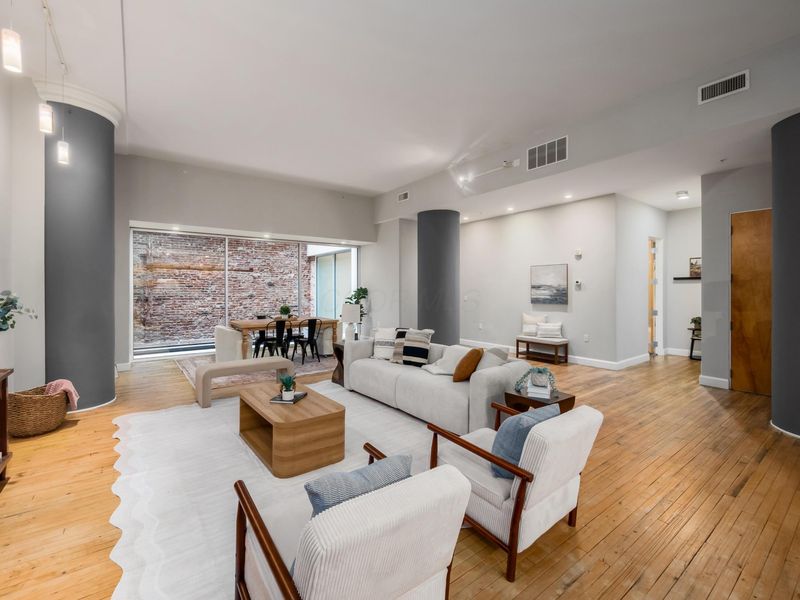 106 N High Street , Unit 302, Columbus, OH 43215 Photo 6