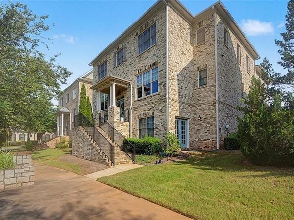 1067 Merrivale Chase , Roswell, GA 30075