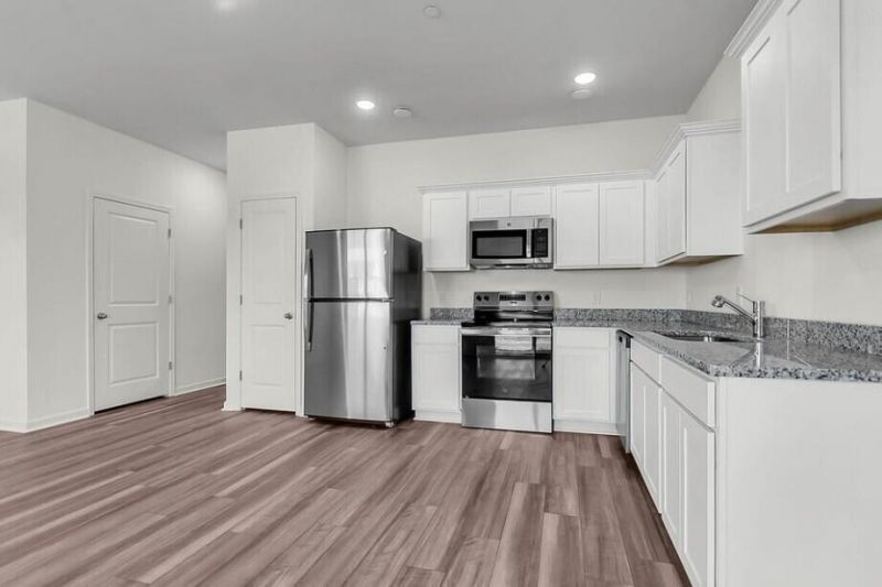 186 Halstead Drive Photo 7