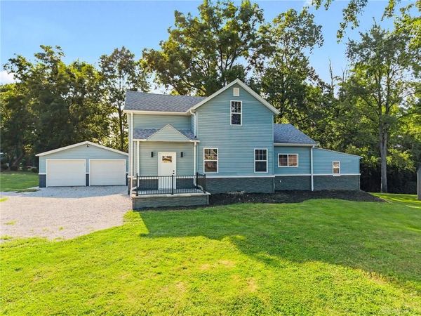2770 Rosewood Drive, Troy, OH 45373