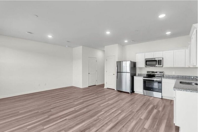 194 Halstead Drive Photo 10