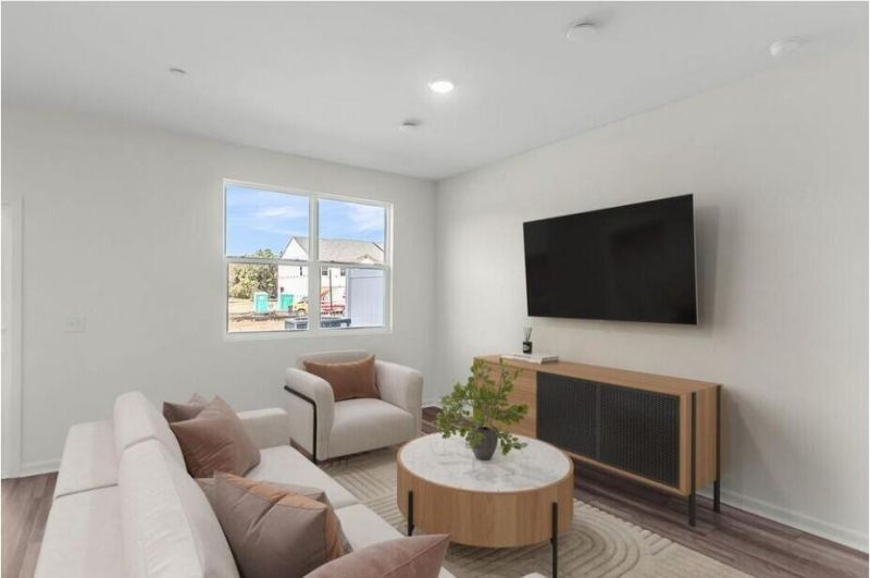 194 Halstead Drive Photo 11