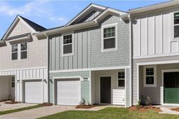 194 Halstead Drive photo 4