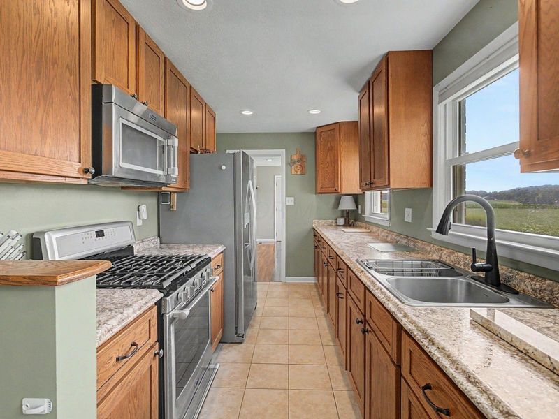 28503 Chieftain Drive , Logan, OH 43138 Photo 21