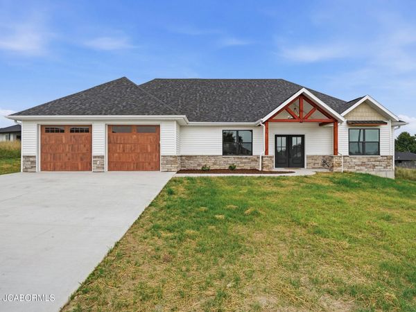 5720 SUMMERBROOK COURT, Jefferson City, MO 65109