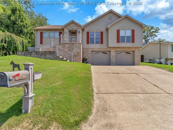 1209 Lakeview Drive, Ravenswood, WV 26164