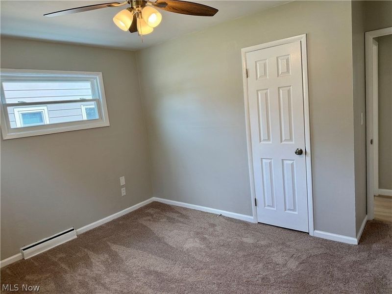 940 Oakwood Drive, Elyria, OH 44035 Photo 12