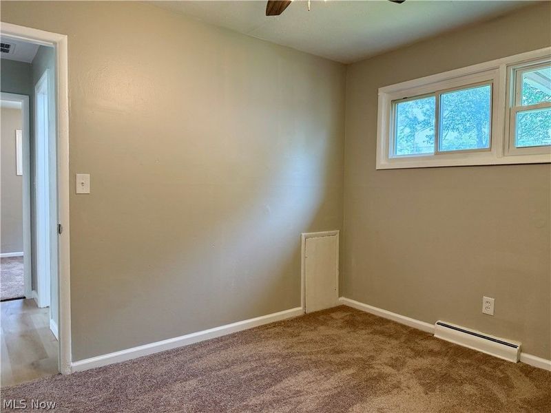 940 Oakwood Drive, Elyria, OH 44035 Photo 7