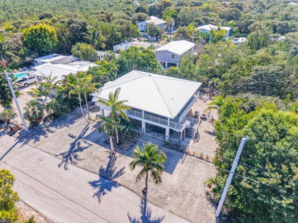 29160 Primrose Lane, Big Pine, FL 33043