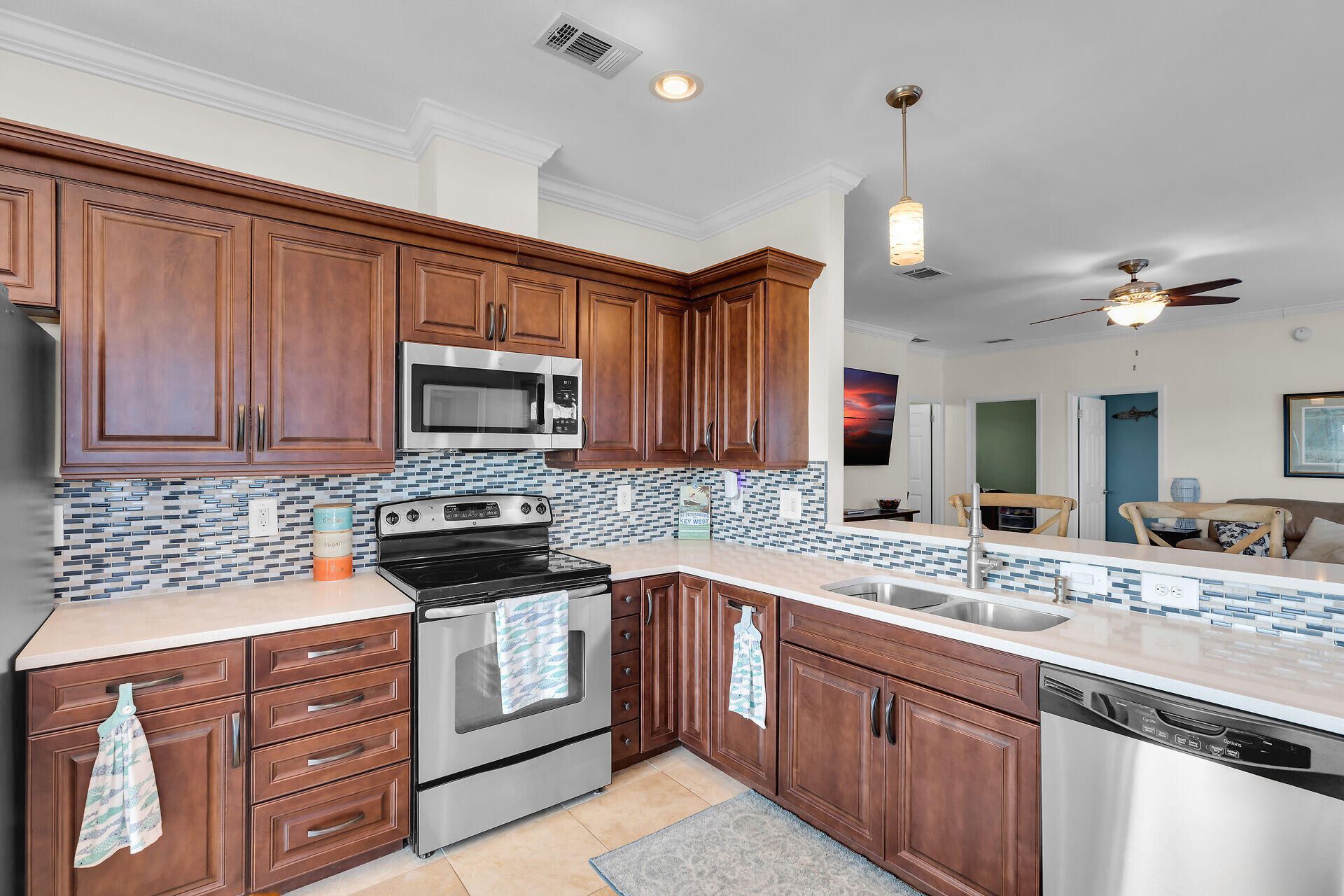 27 Barcelona Drive, Big Coppitt, FL 33040 Photo