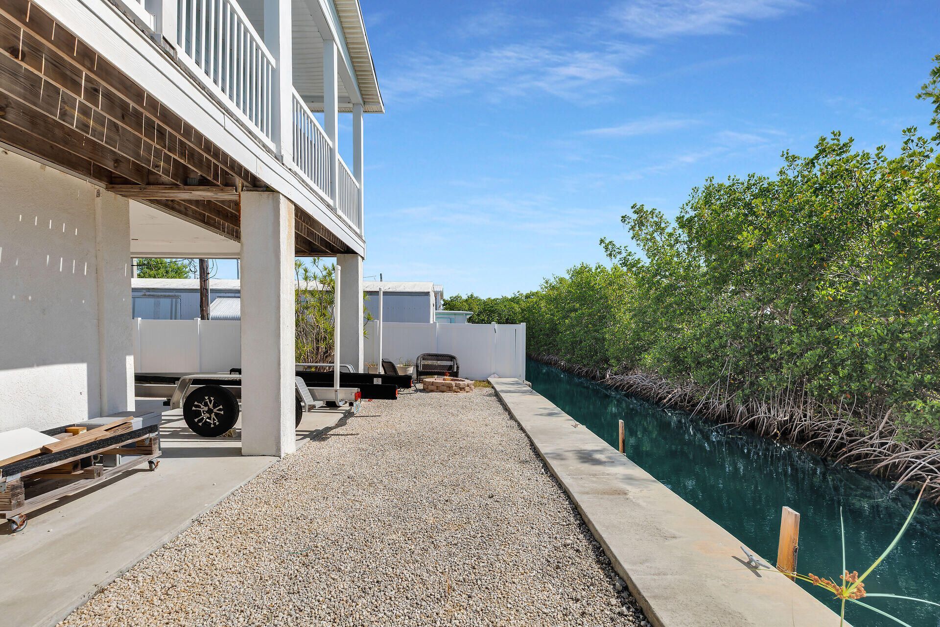 27 Barcelona Drive, Big Coppitt, FL 33040 Photo