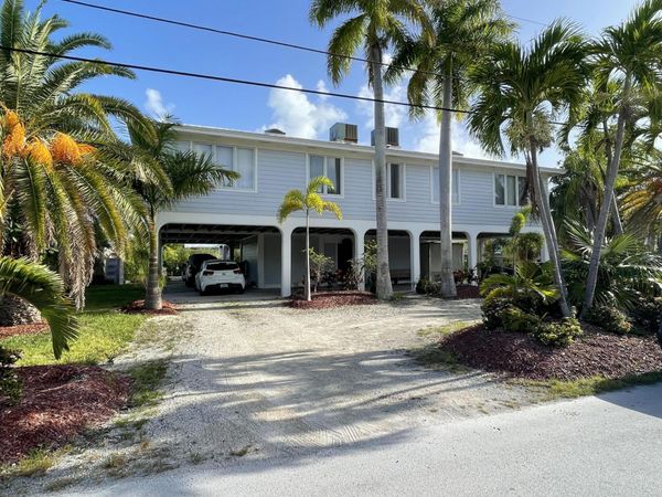 182 Venetian Way, Sugarloaf, FL 33042