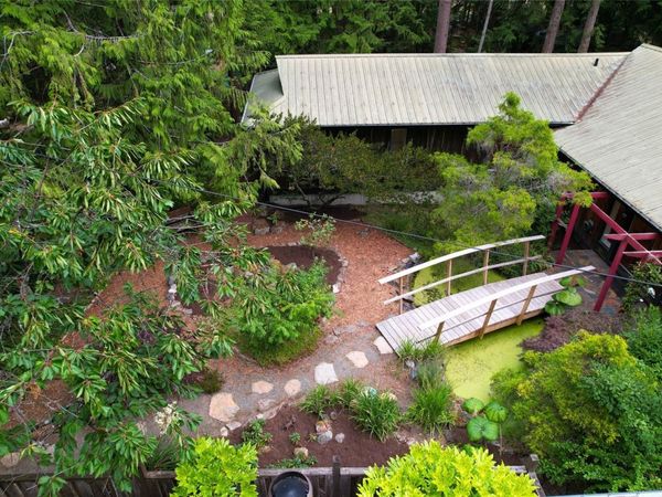395 Lyngail Pl , Gabriola Island, BC V0R 1X1