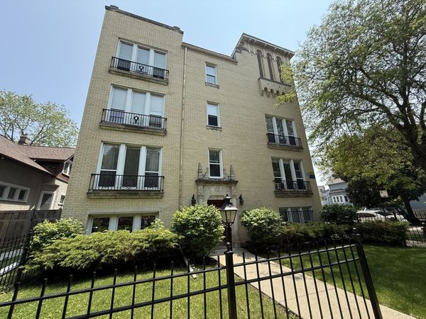 4901 N Christiana Avenue , Unit 23, Chicago, IL 60625