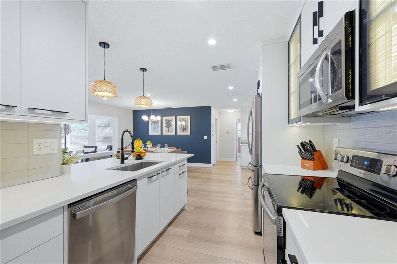 2428 Whippoorwill Circle, Sarasota, FL 34231 Photo