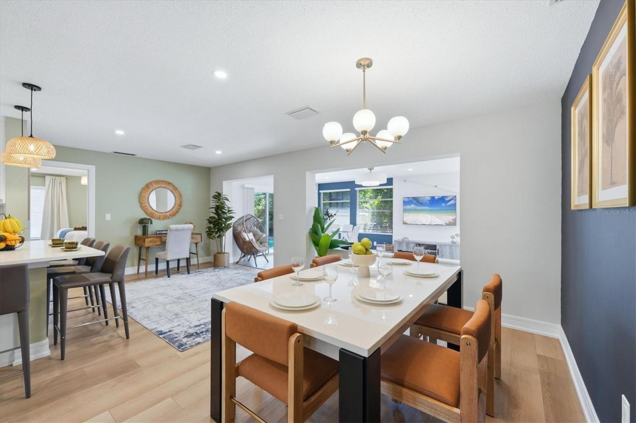 2428 Whippoorwill Circle, Sarasota, FL 34231 Photo