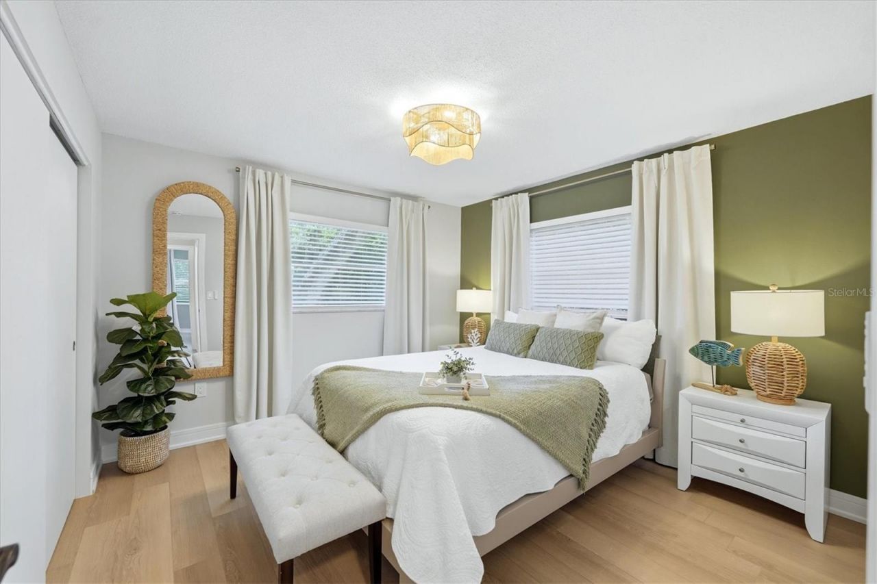 2428 Whippoorwill Circle, Sarasota, FL 34231 Photo
