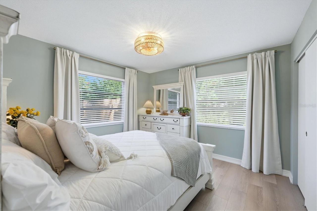 2428 Whippoorwill Circle, Sarasota, FL 34231 Photo