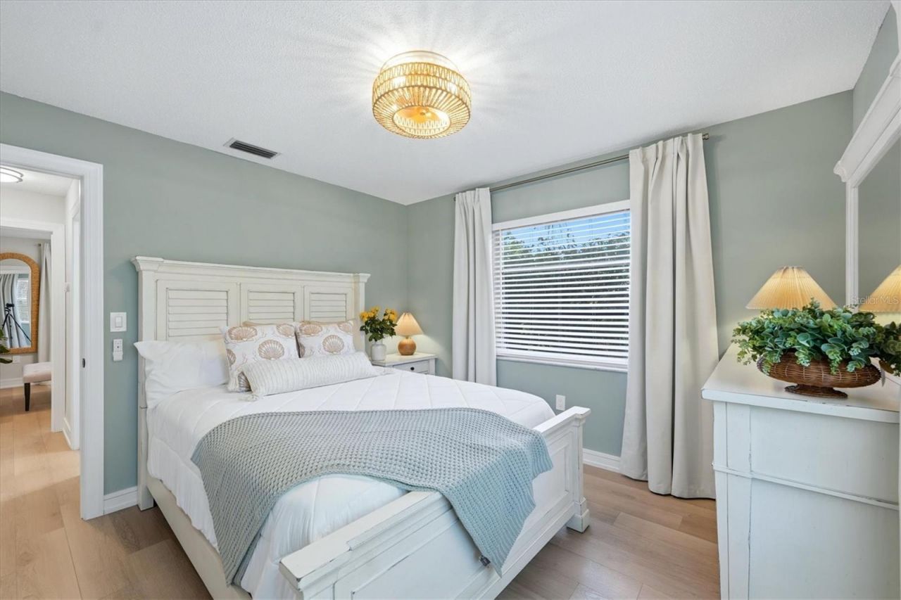 2428 Whippoorwill Circle, Sarasota, FL 34231 Photo