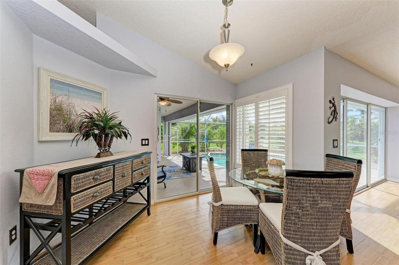 316 Roseling Circle , Venice, FL 34293 Photo