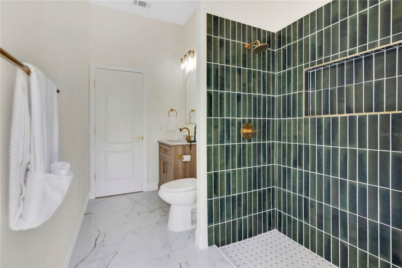 13149 Lakewind Drive, Clermont, FL 34711 Photo