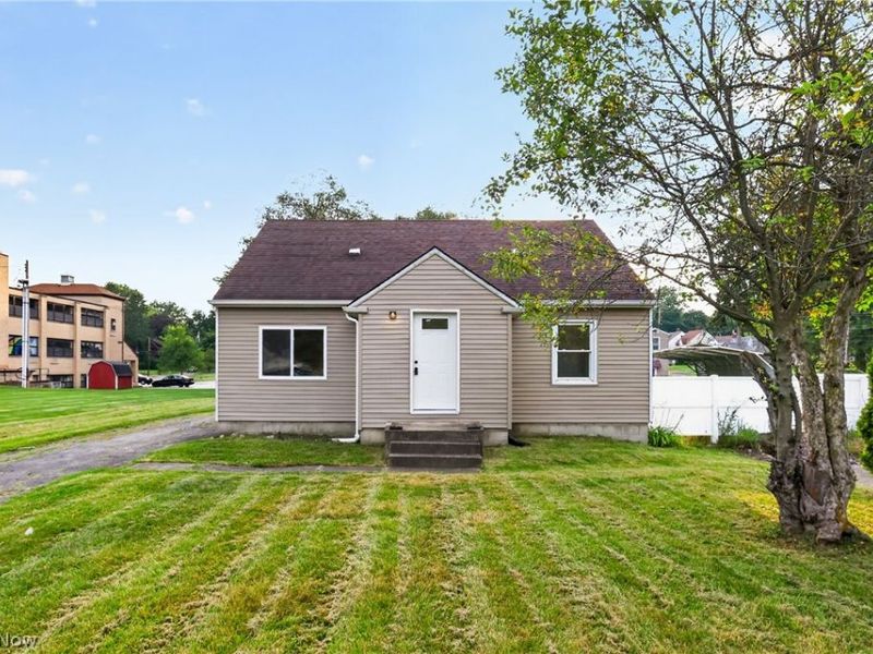 4916 Southern Boulevard , Youngstown, OH 44512 Photo 1