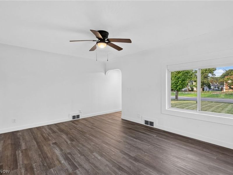 4916 Southern Boulevard , Youngstown, OH 44512 Photo 4