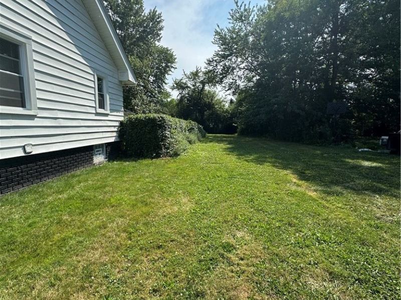 1566 E 204 Street E, Euclid, OH 44117 Photo 13