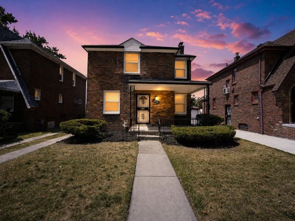 16141 Manor Street, Detroit, MI 48221