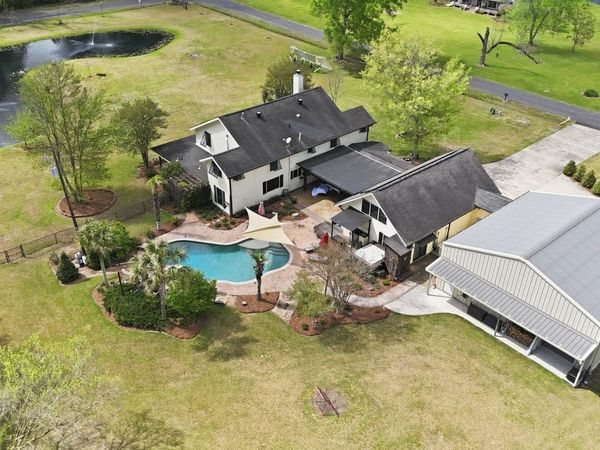 23710 Portwood Ln, Zachary, LA 70791