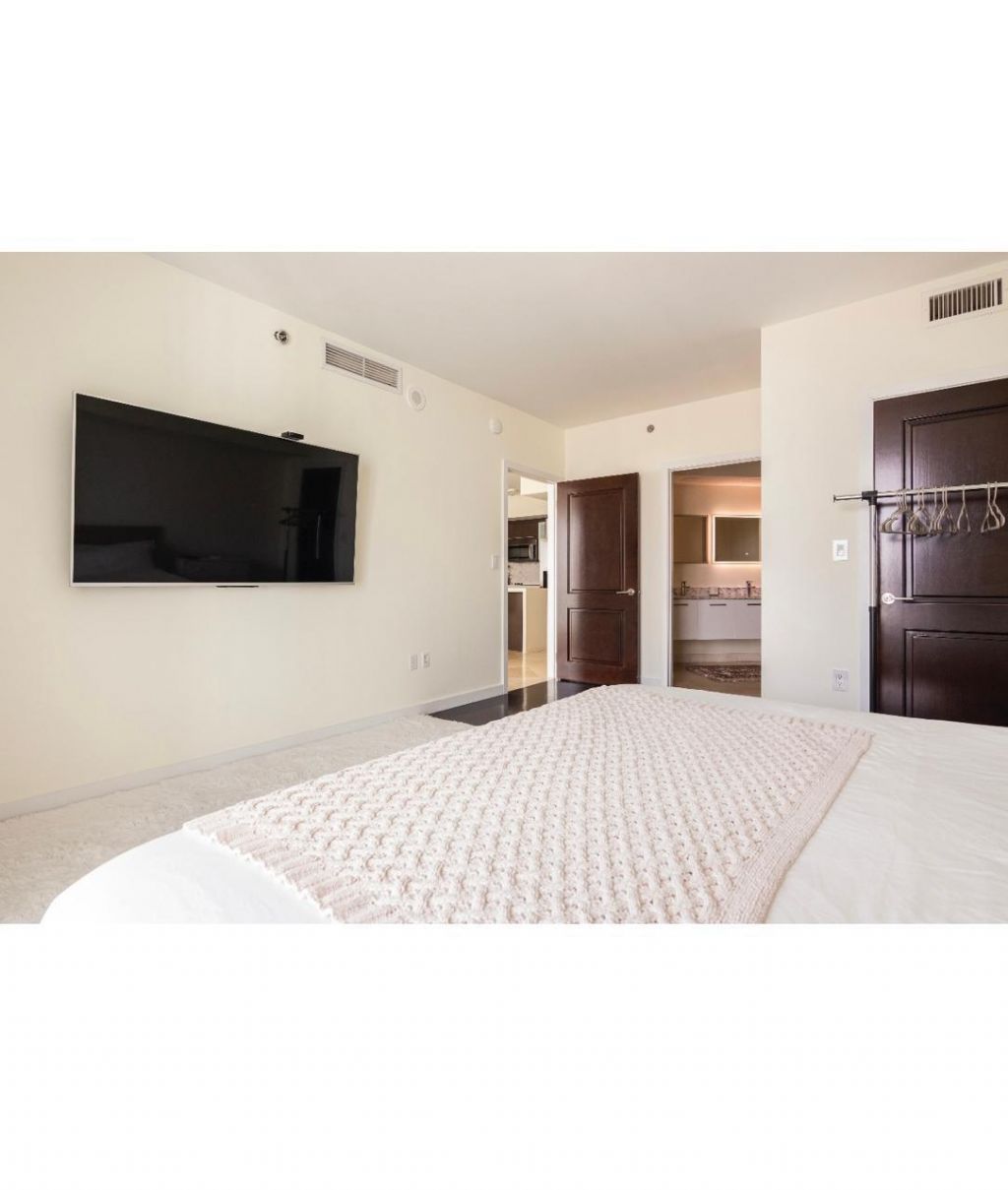 55 SE 6th Street, Unit 4007, Miami, FL 33131 Photo