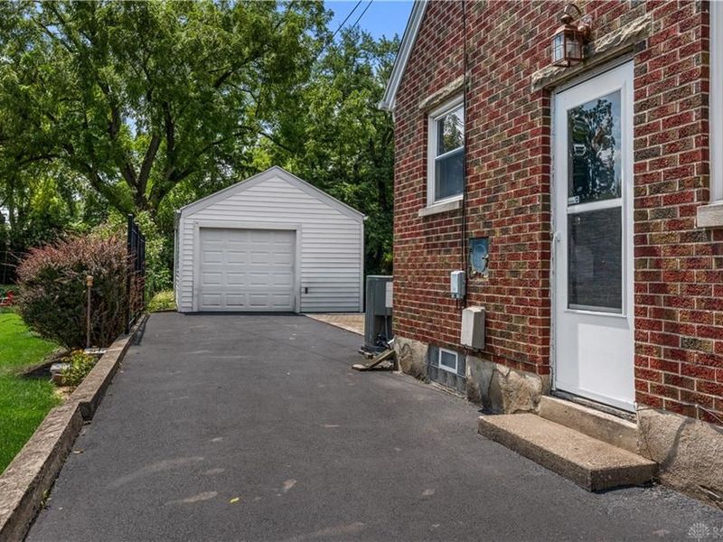 806 Morse Avenue, Dayton, OH 45420 Photo 3