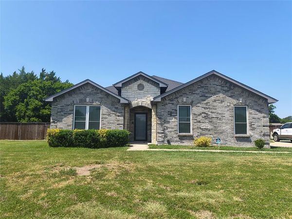 3027 Ames Road, Lancaster, TX 75134