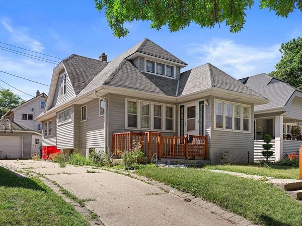 2771 N 56th STREET, Milwaukee, WI 53210
