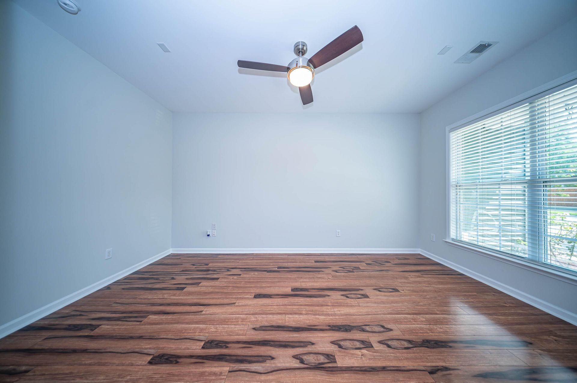 8485 Middle River Way Photo 28