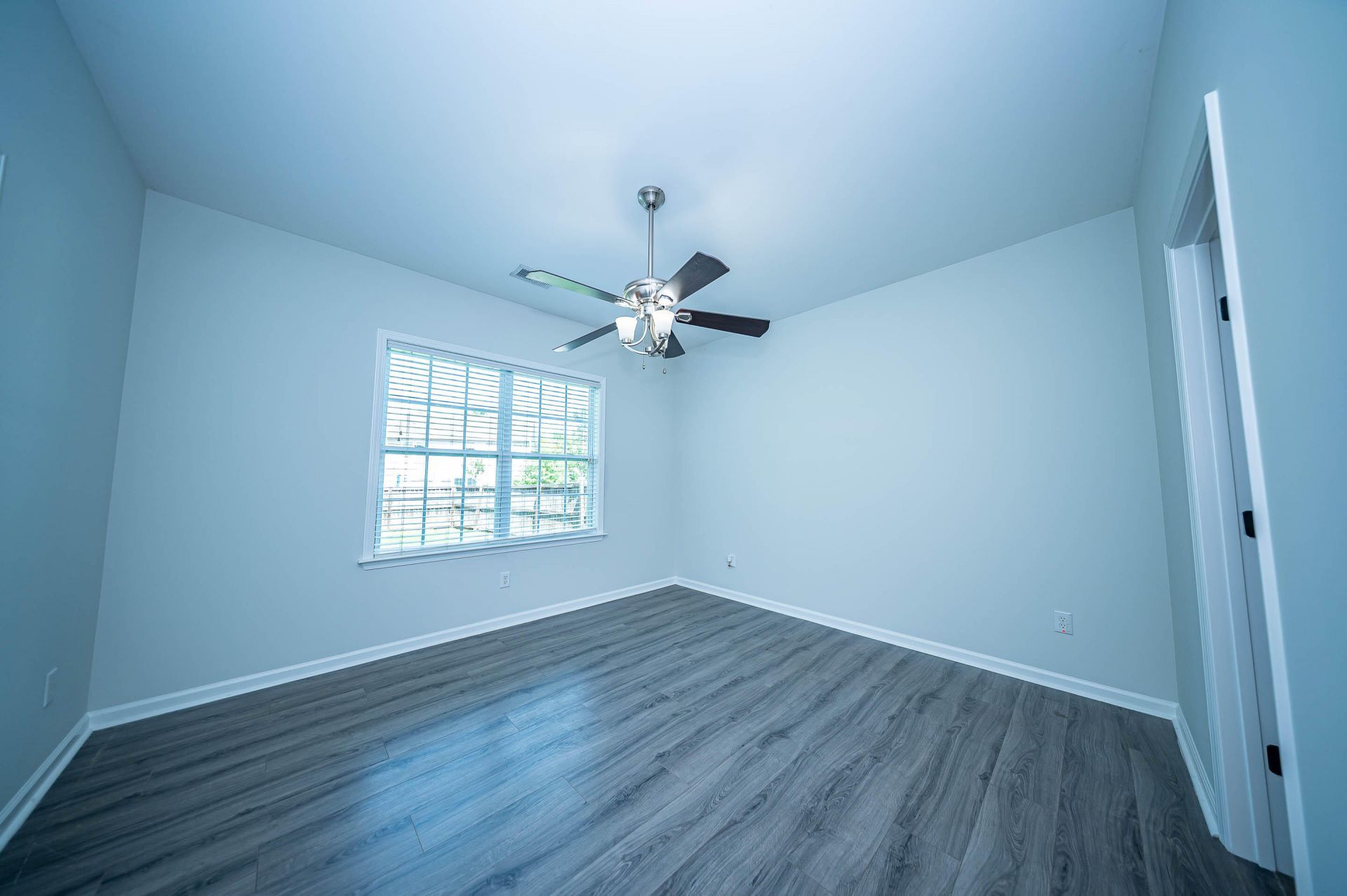 8485 Middle River Way Photo 29