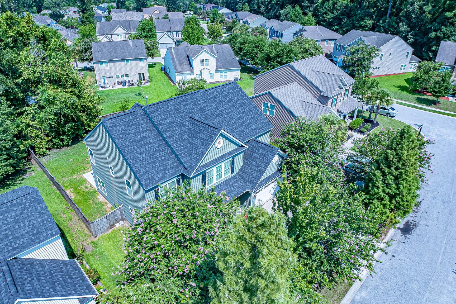 8485 Middle River Way Photo 4