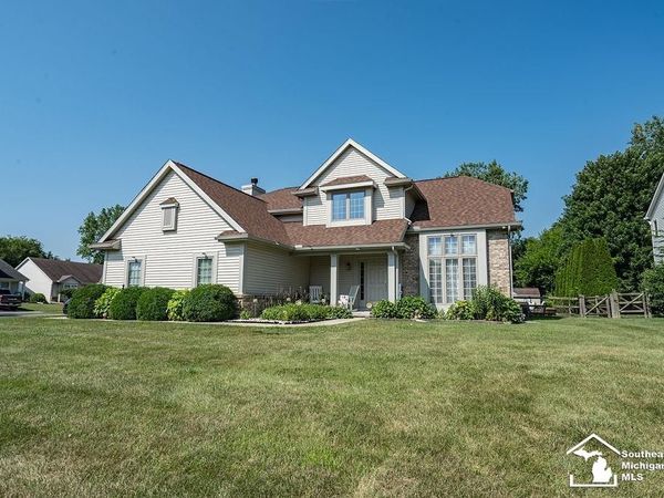 6829 Pine Creek Court, Bedford, MI 48182