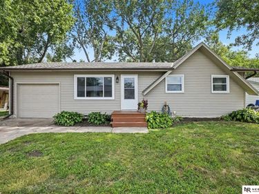 217 W Waring Street, Valley, NE 68064