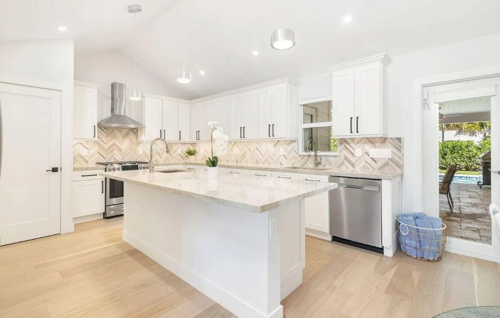 803 Kanuga Drive, West Palm Beach, FL 33401 Photo