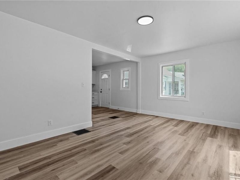 719 Kirk Lynne Street, Dayton, OH 45403 Photo 8