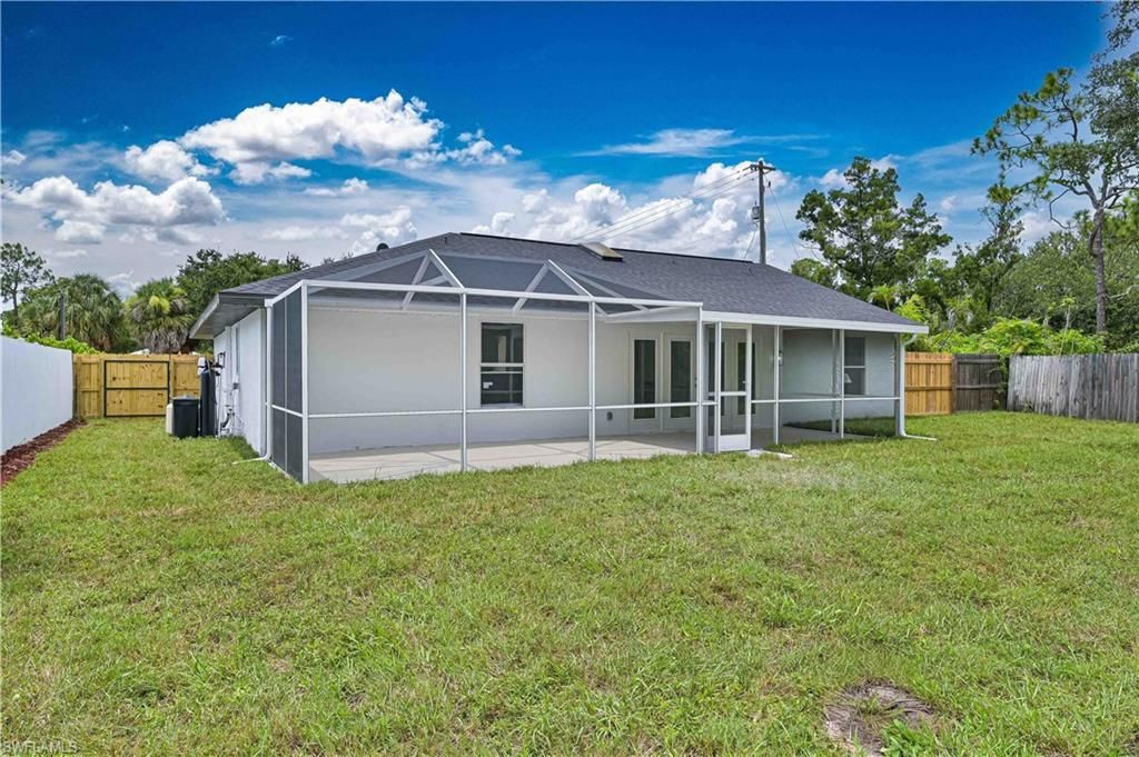 18347 Lee Rd , Fort Myers, FL 33967 Photo