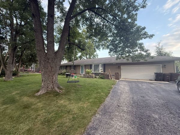 122 Gall Lane , New Lenox, IL 60451