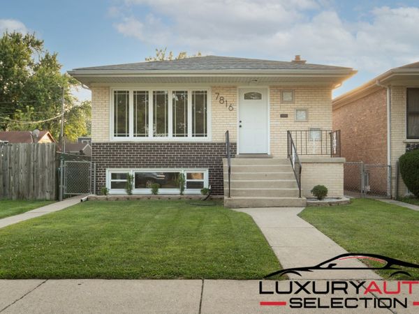 7816 Latrobe Avenue , Burbank, IL 60459