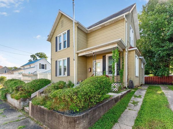 128 N 9th Street, Newark, OH 43055