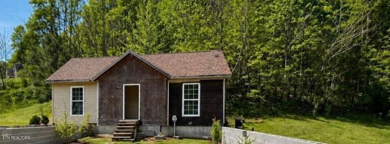 630 Country Estates Road, Baxter, KY 40806