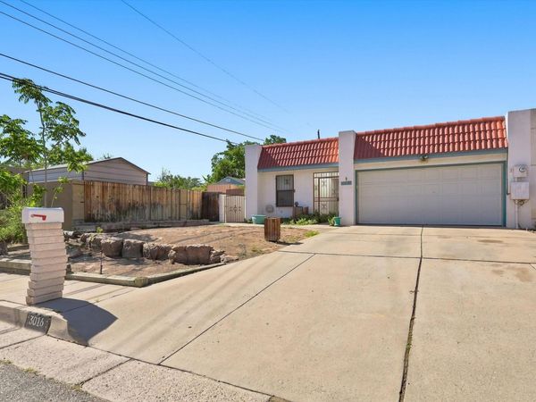 3016 Cutler Avenue NE, Albuquerque, NM 87106