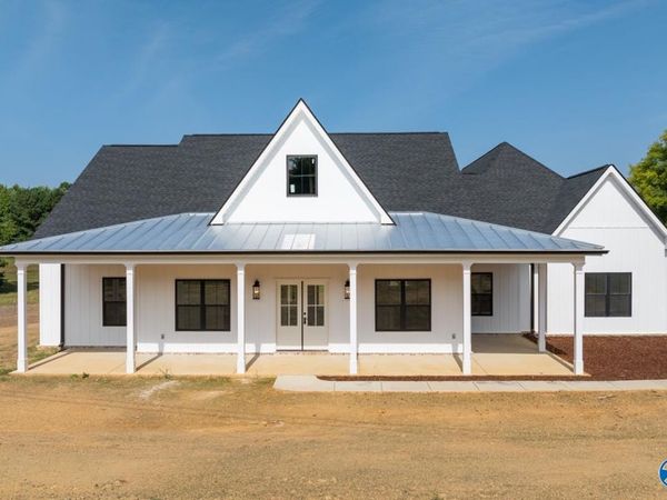 220 Prince Circle, Laceys Spring, AL 35754
